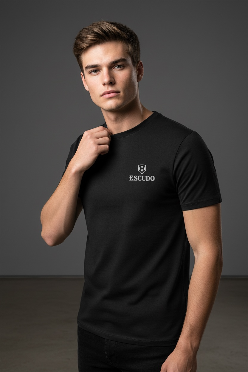 Escudo T-Shirt